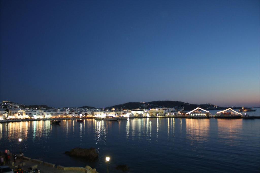 Starlight Luxury Studios Mykonos Town Exterior photo