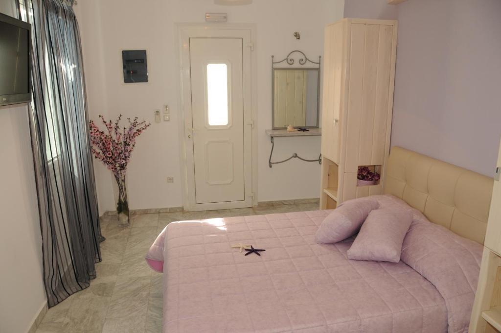 Starlight Luxury Studios Mykonos Town Room photo